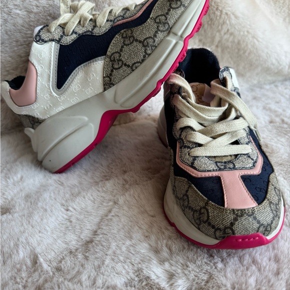 Gucci Women's Sneakers - Pink, Cream, and Blue - Picture 2 of 5